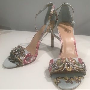 Never Worn Aldo embroidered heels sandals pumps
